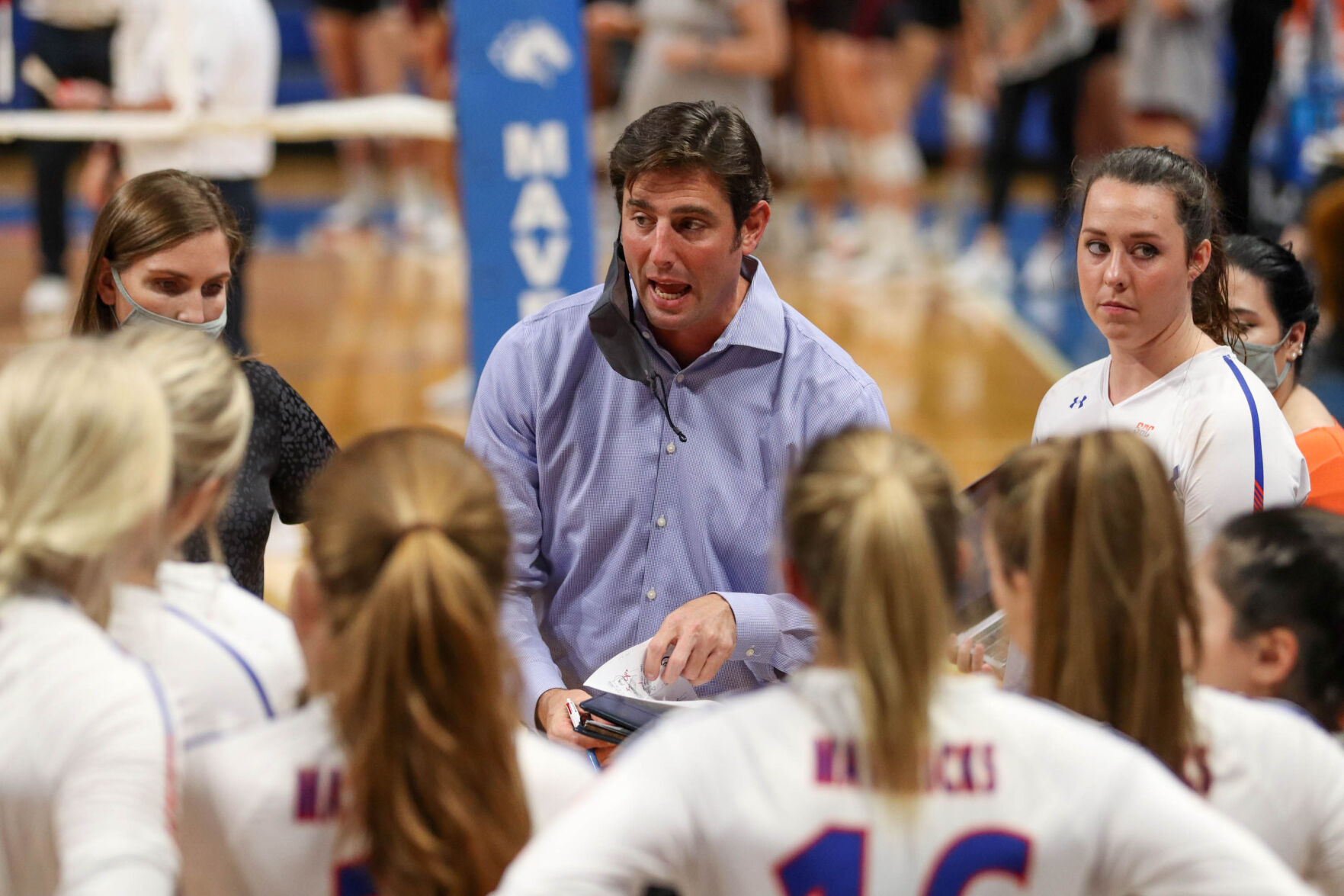 UTA volleyball faces back-to-back defeats against Texas State University